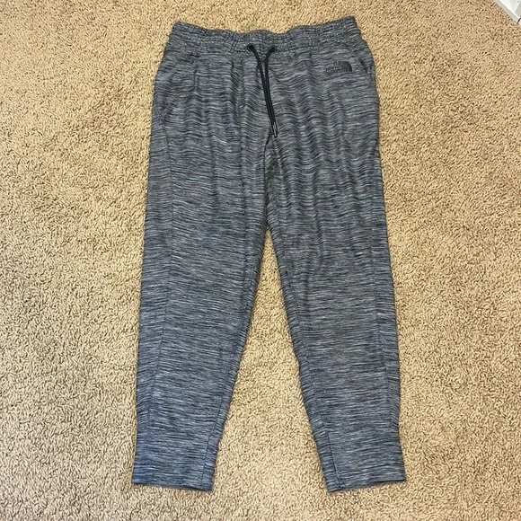 The North Face joggers - Picture 1 of 11